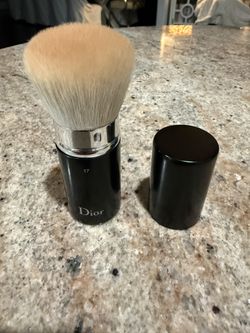 Christian Dior Backstage Retractable Kabuki Brush 17 - Not New