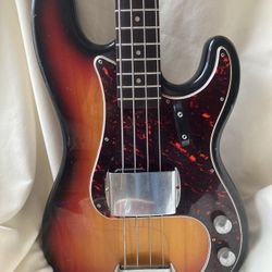 Vintage Univox Bass MIJ