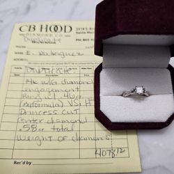 Elegant 14k White Gold Princess Cut Diamond Engagement Ring