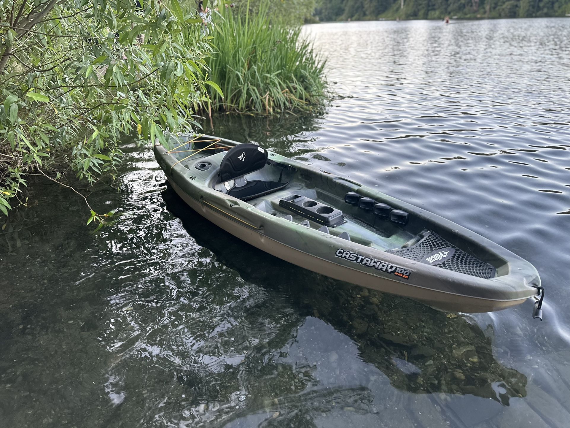 Pelican Castaway 100 Angler Fishing Kayak