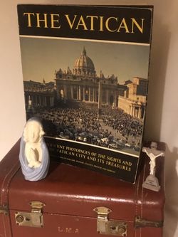 Vintage Vatican Book**