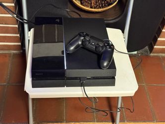 PS4 with controller, 500gb , all the cords