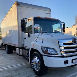 2013 Hino 268A 