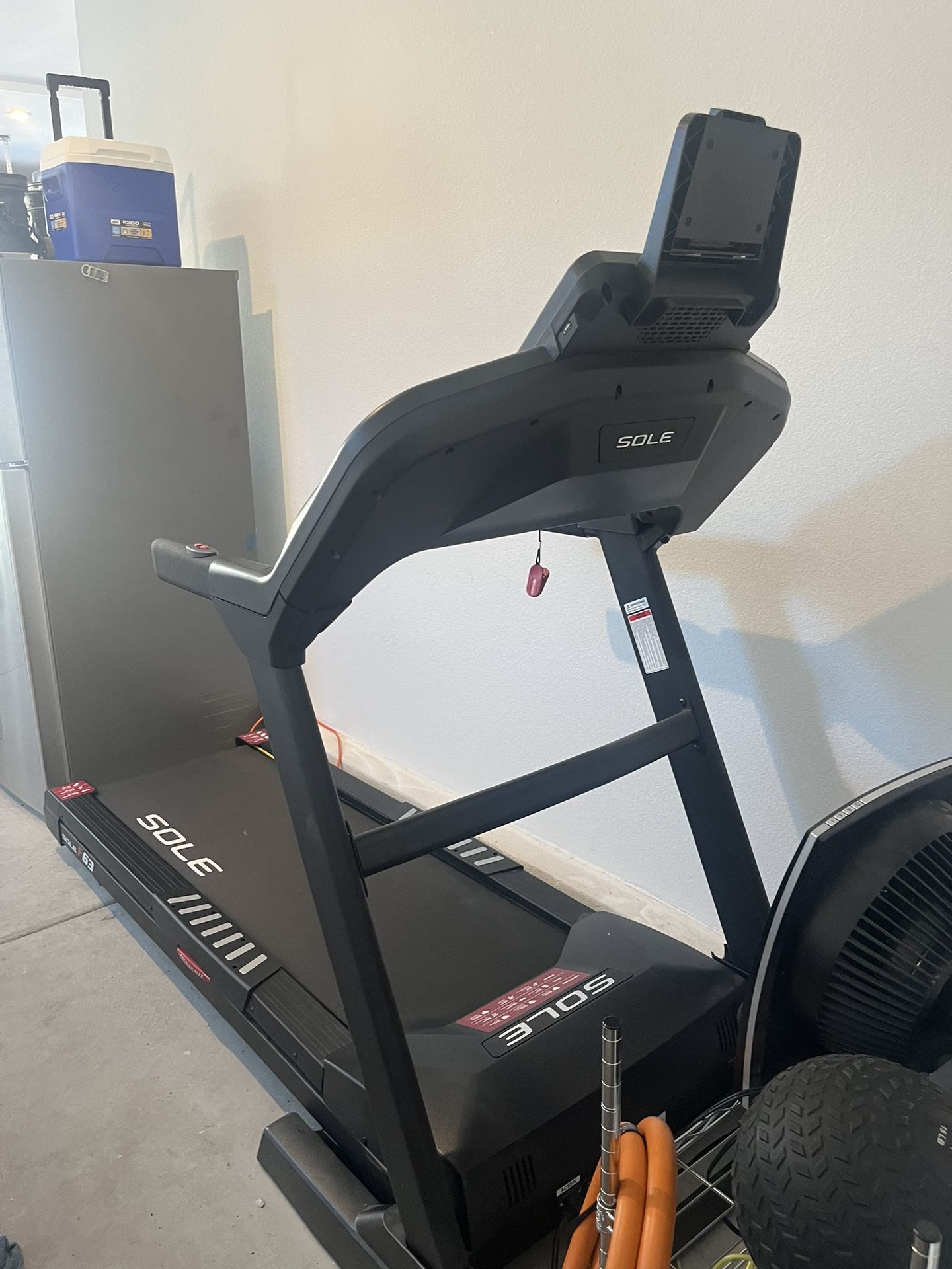 Sole F63 Treadmill for Sale in Las Vegas, NV OfferUp