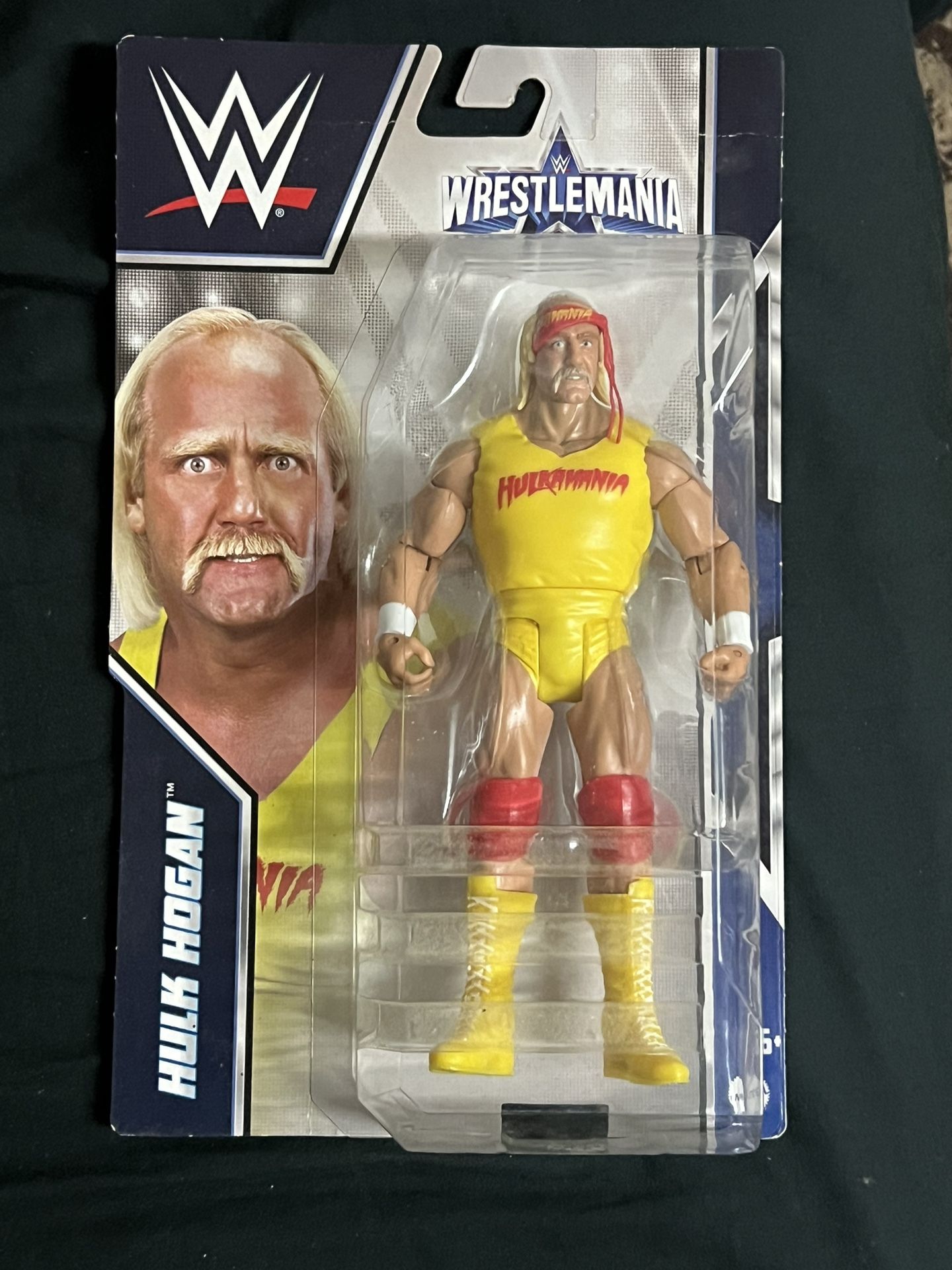 Hulk Hogan Wrestling Figure New $15 Cash 