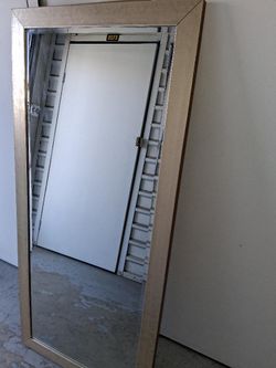 Leaning Mirror