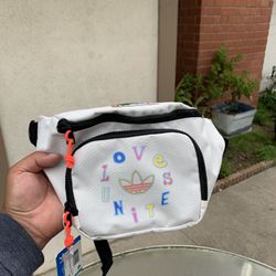 Adidas originals pride sport hip pack brand new with tag