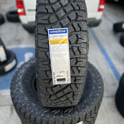 285/70/17 Goodyear Wrangler Territory 