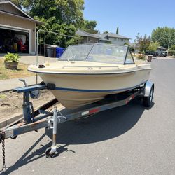 17’. Chinook. 50 Hp Evinrude  2 Stroke 