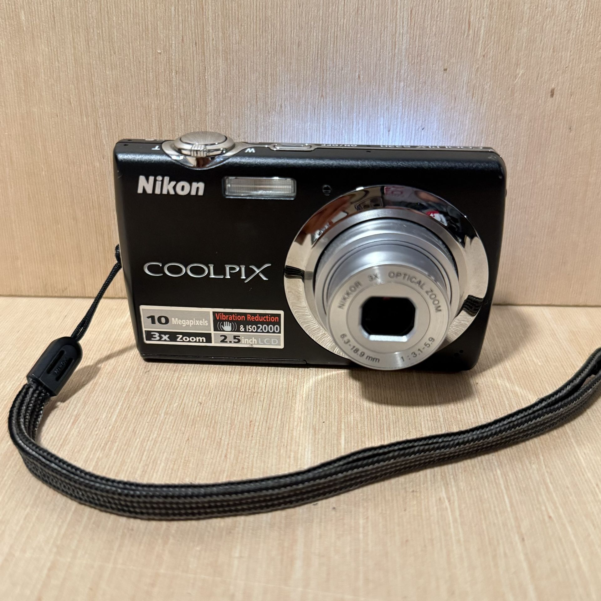 Nikon Coolpix S220 10MP Digital Camera Blk Tested Good w/Bat-Char-Card Read Blw!