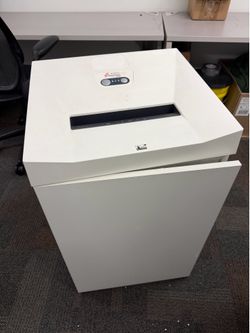 Skilcraft 6300 C shredder. $400 OBO