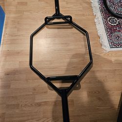 Hex trap bar