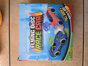 Flying Disc Race Car Toy Set