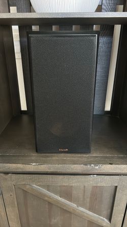 Klipsch Bookshelf Speakers - Pair