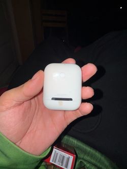 Apple AirPods 2nd Generation with Charging Case