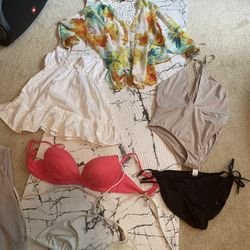 Women’s Bikini Size Large! Selling All 21 Pieces For 20! 