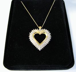 ALL GOLD NECKLACES AND CHAINS ON SALE AT HALF PRICE!