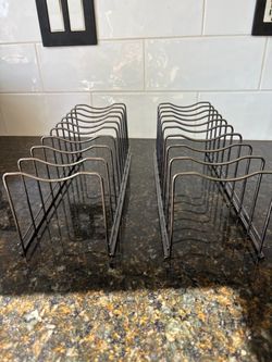 Lid holders