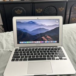 2015 Apple MacBook Air 