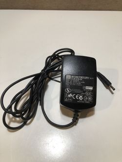 Phihong PSC05R-050 Switching AC/DC Adapter 5V 1A Power Supply