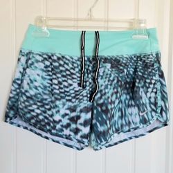 nike dry-fit size xs like new condition 