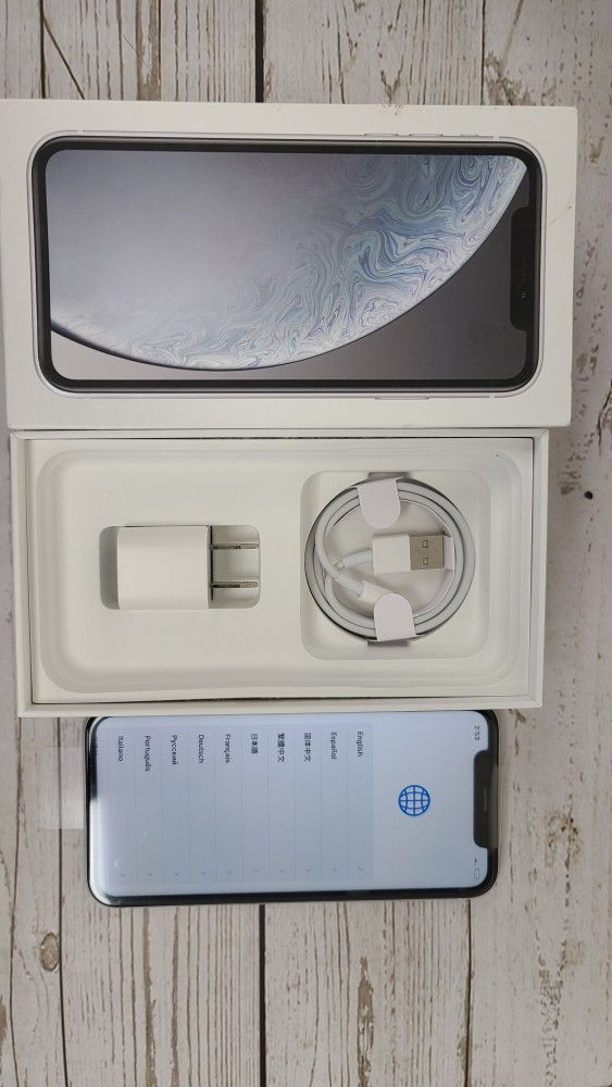 IPHOME XR...64GB. TMOBILE AND METRO PCS Cell phones & Accessories