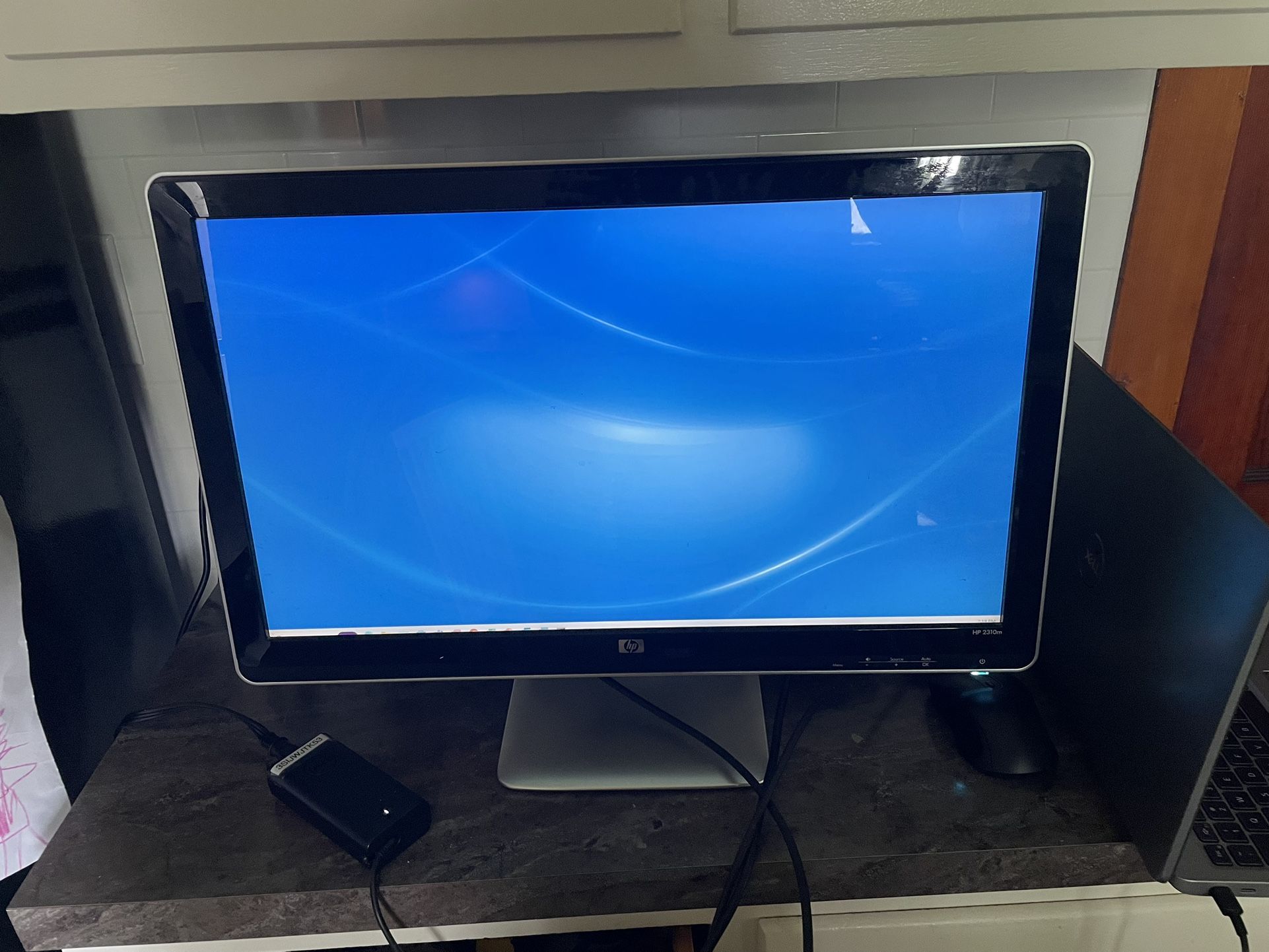 HP 2310m Monitor