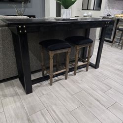 Sofa Table. Cansole Table For Entryway Or Hallway Decor Table