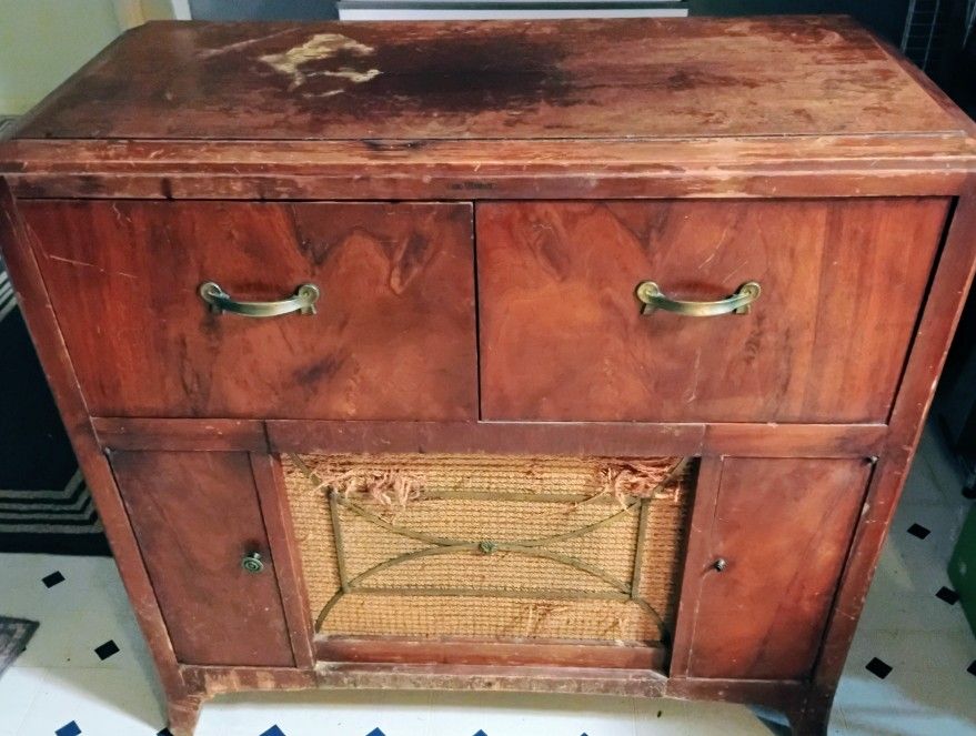 1940s RCA Victrola Radio Phonograph Console