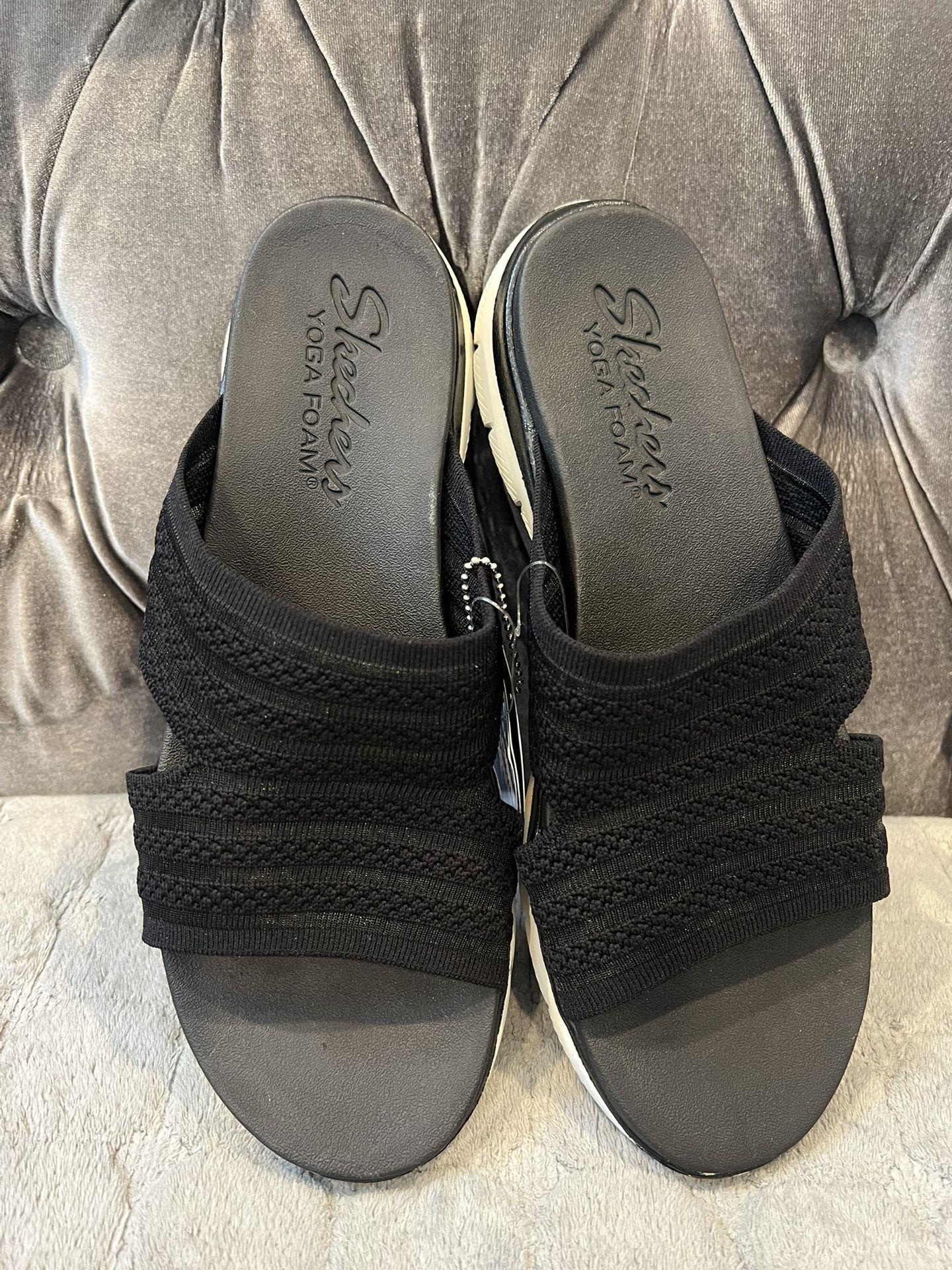 Skechers Yoga Foam Sandals Size US 11, UK 8