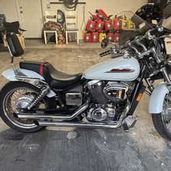 2001 Honda Shadow 750