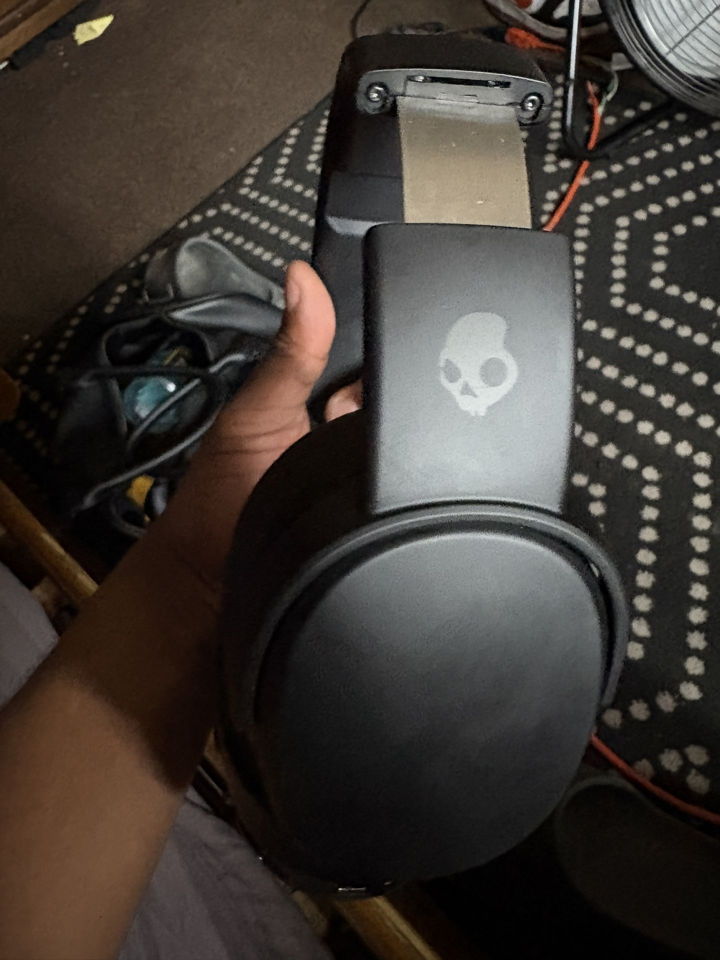 Skullcandy crusher (Gen 1 Wireless)