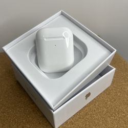 Apple AirPods with Charging Case 