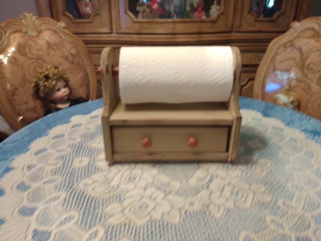 Country Paper Towel Holder