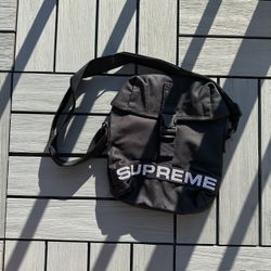 Supreme Shoulder Bag FW23 Black