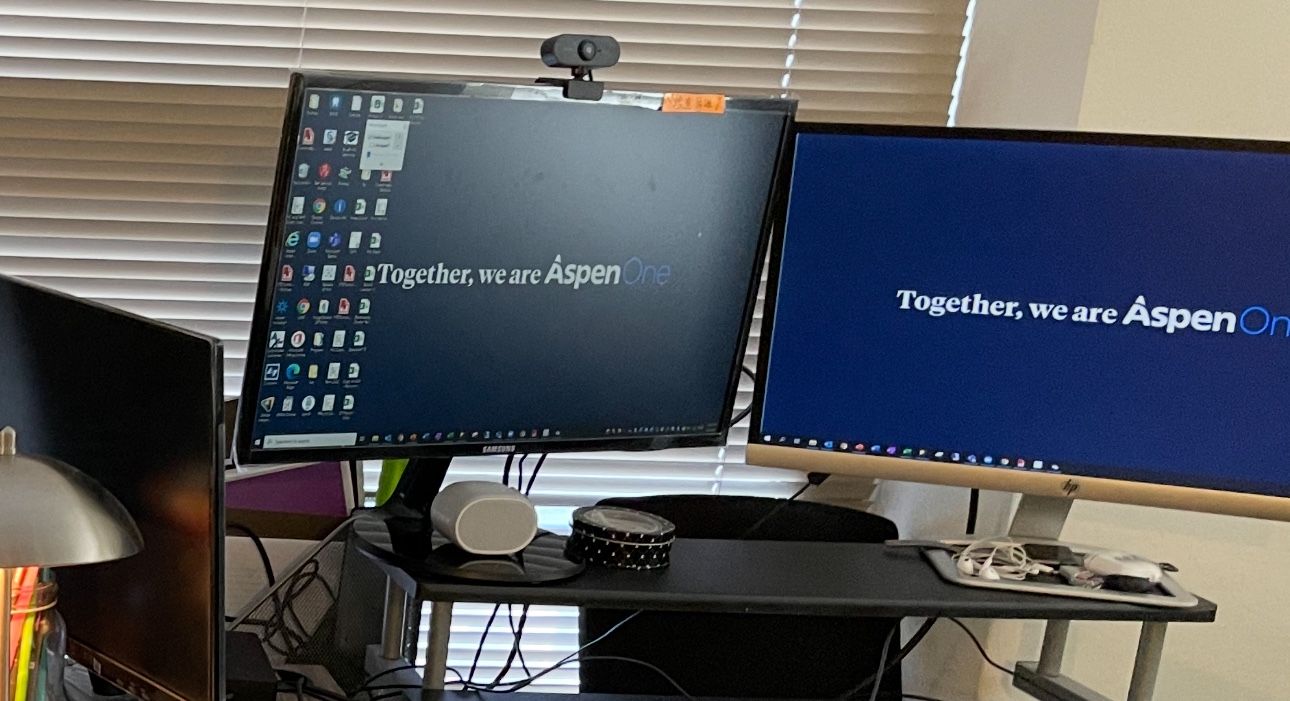 nearly new monitors