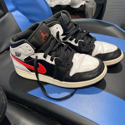 Jordan 1 Size 6/5
