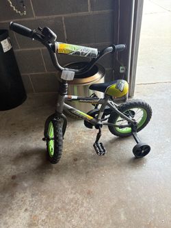 16" bike with training wheels