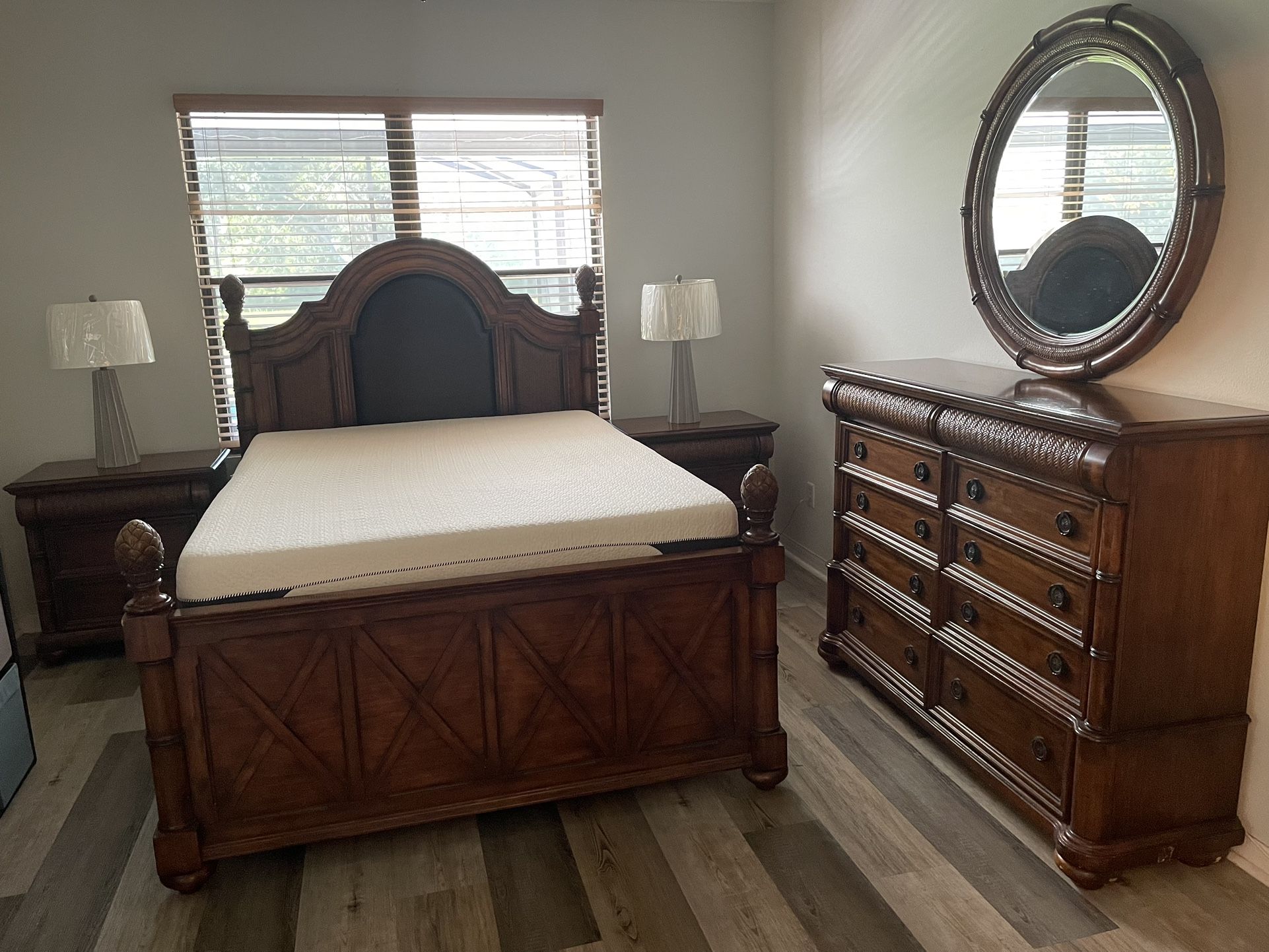 Key West Style Queen Bedroom Set