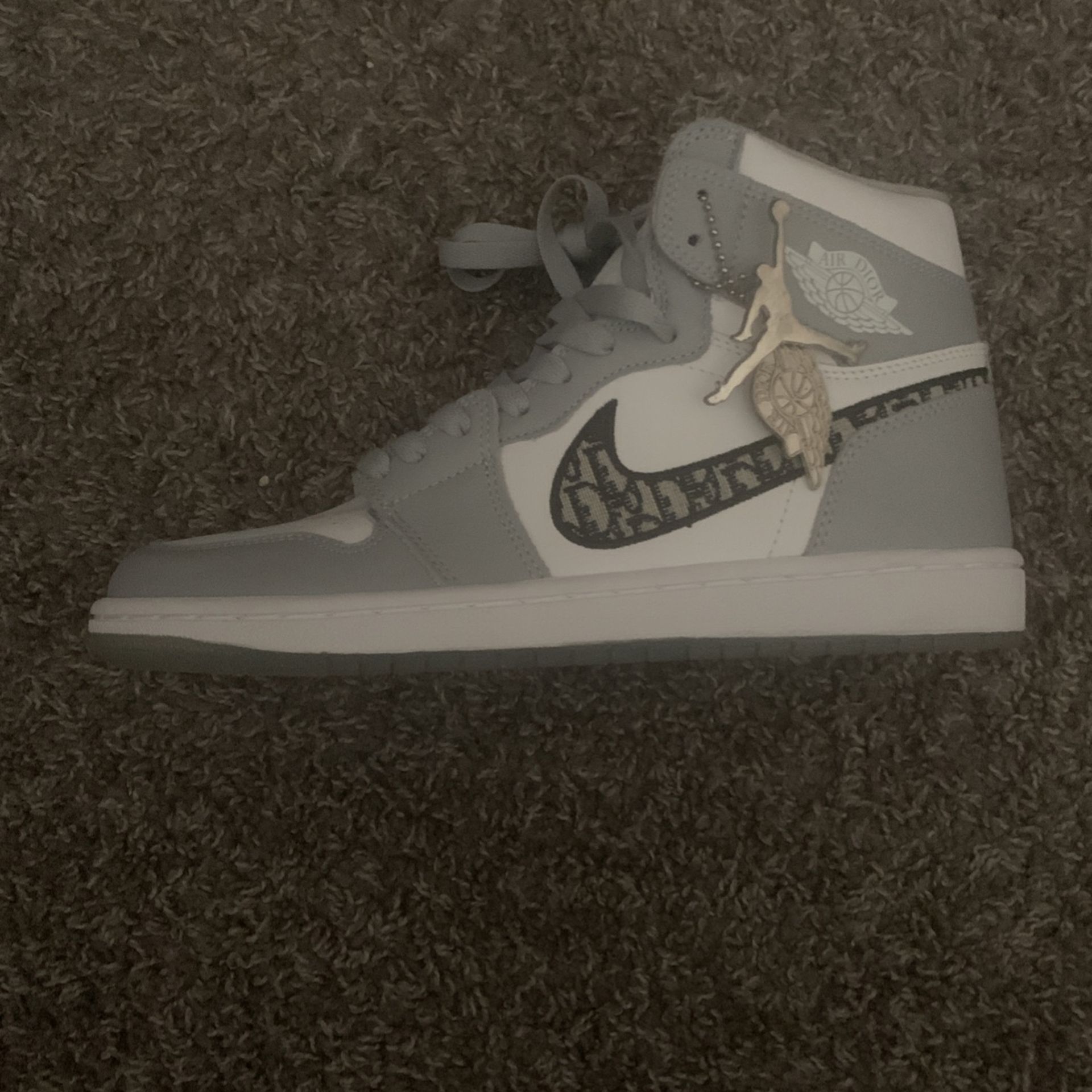 Dior 1s for Sale in Columbus, OH - OfferUp