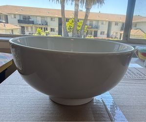 Large White Ceramic Serving Bowl – $8