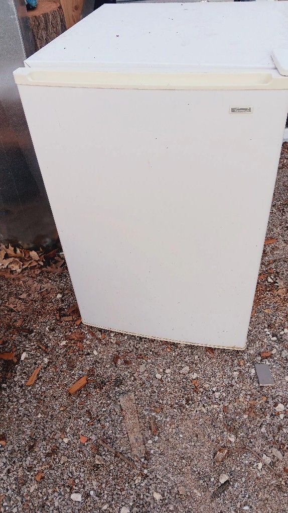 Upright Mini freezer