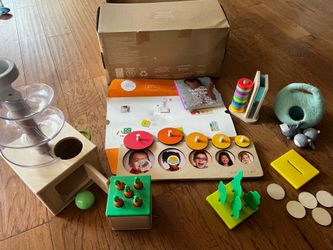 Lovevery Babbler Playkit