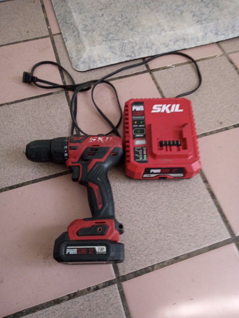 Skil Drill With Charger