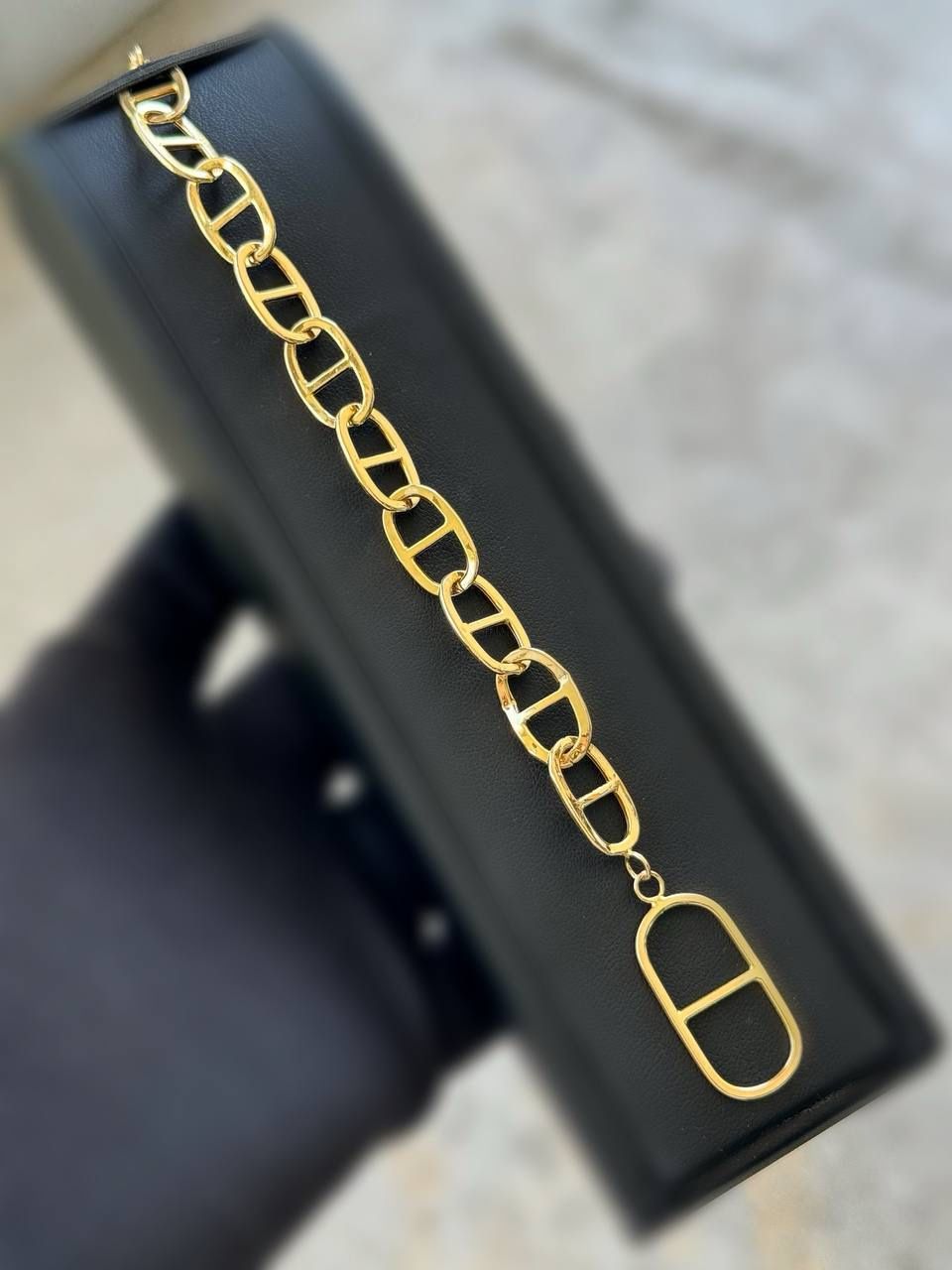Jewelry 14k hallow yellow Gold CD French link bracelet 8.00β 7.00grams 11.00mm