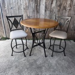 Dining Table With 2 Chairs 