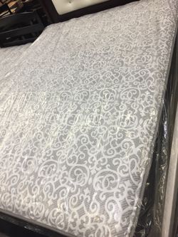 Queen mattress $135