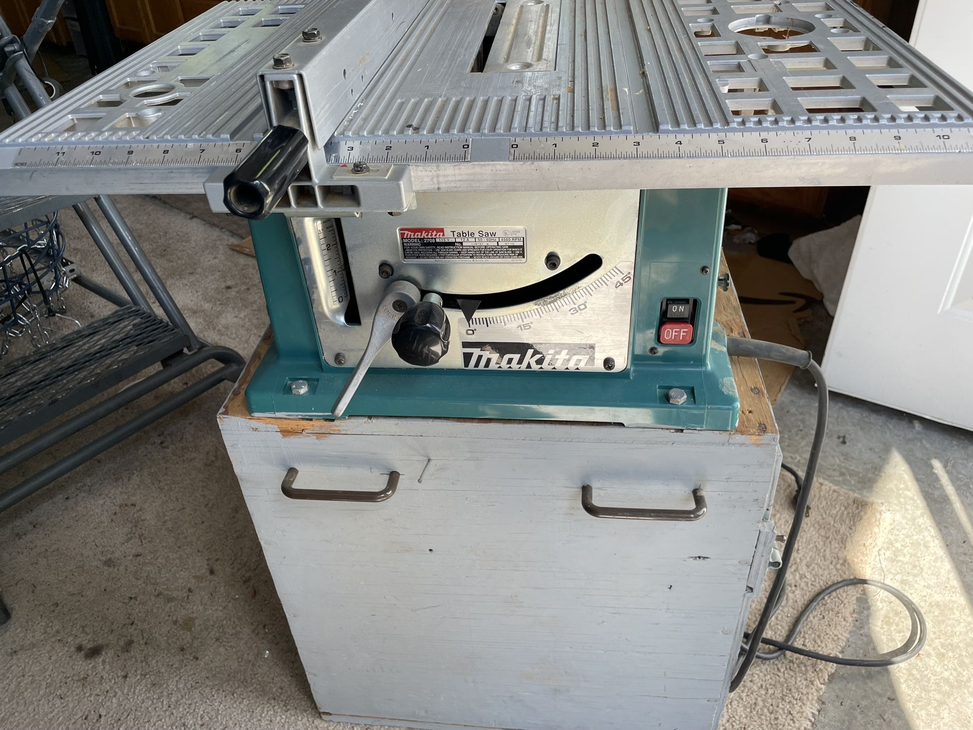 Makita Table Saw
