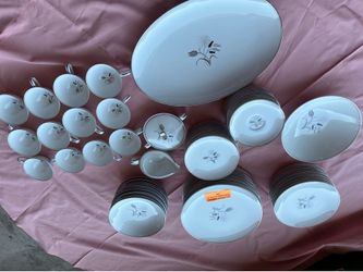 MID CENTURY NORITAKE BONE CHINA SET FOR TEN