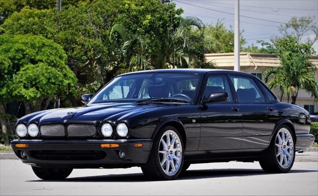 2002 Jaguar XJR